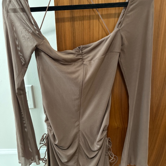 Edikted Cutout Dress NWT - Picture 3 of 3